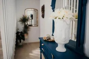 Flowers & Faces Guesthouse - Deveseira