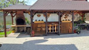 Vila Daiana- Acceptam vouchere vacanta