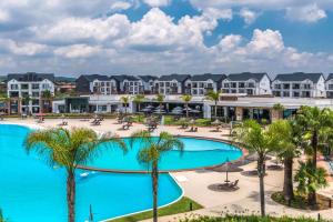 1253 The Blyde Crystal Clear 3 Bedroom Garden Apartment
