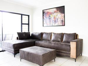 1253 The Blyde Crystal Clear 3 Bedroom Garden Apartment