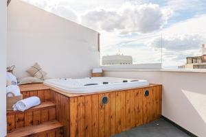 Gran Via VII calle Jacometrezo 2BR 2BH