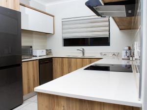 1254 The Blyde Crystal Clear 3 Bedroom Garden Apartment