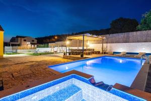 MY DALMATIA - Holiday home Agro Casa with private heated pool