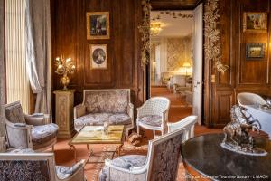 Hotels Chateau De Rochecotte : photos des chambres