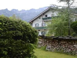 Gästehaus Tannenberg - Bayerisch Gmain