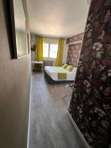 Hotels Hotel Alpes Cevennes : photos des chambres