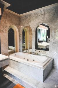 B&B / Chambres d'hotes La Fontaine Dort : photos des chambres