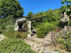 Maisons de vacances Belle de Nuit - Gite en Ardeche avec piscine et vue : photos des chambres