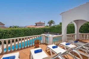 Casa Kintore A beautiful family friendly villa situated in the heart of S’Algar - Trebeluger