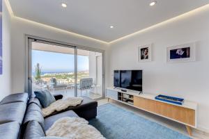 Ocean View Penthouse - Sunset Terrace, heated Pool, parking