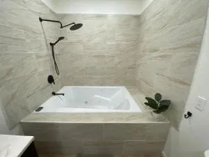 Guest house with big jacuzzi - Marshall