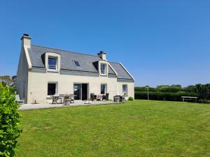 Maisons de vacances Maison traditionnelle et moderne avec vue mer : Maison 4 Chambres