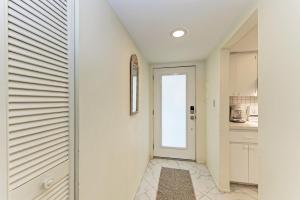 Sea Grape Inn 3 - BEACHFRONT Property