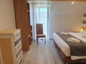 Appartements Gite de Saint Ladre Le Hibou, proche Roissy CDG NEUF : photos des chambres