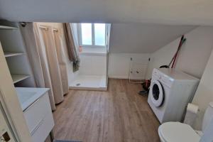 Appartements Le petit Strasbourg- Studio renove-3pers-Caluire : photos des chambres