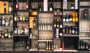 One Hotel & Restaurant