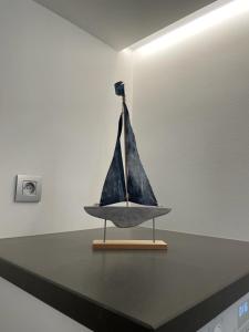 POIRE ET TABLE OOSTENDE 2 Marana