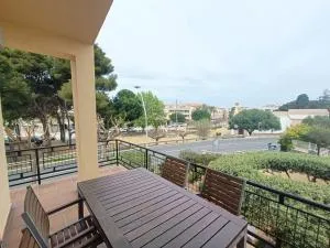 1r PIS AL PORT-Terrassa i Jardí - Llança