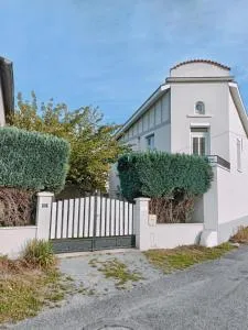 Appartement dans maison atypique - Chazelles-sur-Lyon