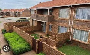 Ross Height Unit 16 - Arboretum