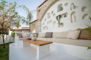 Sandal Alaçatı - Adult Only