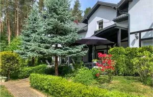 1 Bedroom Nice Apartment In Debina - Rowy