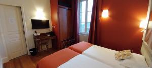 Hotels Logis Auberge du Chateau : photos des chambres