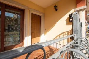 Teo's Apartment img19