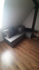 Apartament Pod Dębem