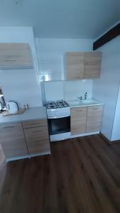 Apartament Pod Dębem