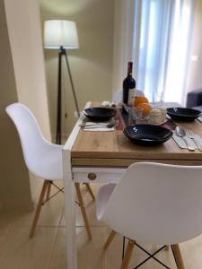 AROL Apartment, Golem