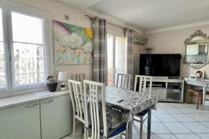 2 room apartment with sea view