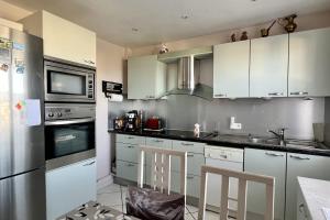 2 room apartment with sea view