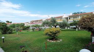 Hanioti Beach Front Apartments