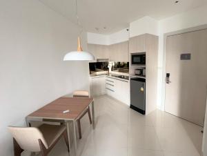 Best location in Laguna-modern apartment at Cassia