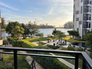 Best location in Laguna-modern apartment at Cassia