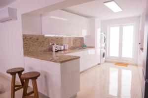 Luxury Apartments Sabi Waikiki con garaje