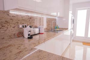 Luxury Apartments Sabi Waikiki con garaje