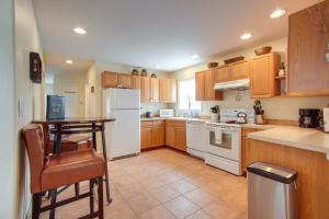 Buena Vista Shambala Sanctuary Near Main St!