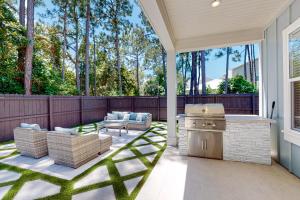 Sandpiper at Miramar Beach