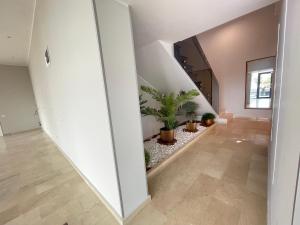 LUXURY Residence 2 bed-room Apartment
