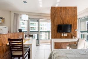 F1313 Flat espaçoso, confortável em área central