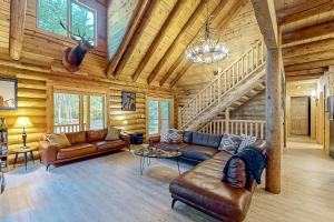 Misty Mountain Lodge