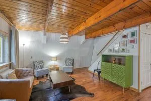 Woodsy Way Cabin - Alpine Lake