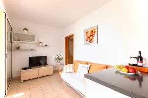 Apartments by the sea Cove Gradina, Korcula - 20658
