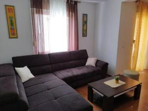 Apartments with parking spaces Kastel Kambelovac, Kastela - 20998