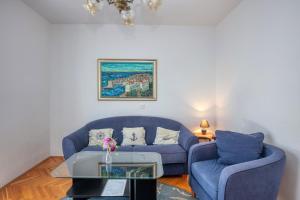 Apartments with parking space Vodice - 21216