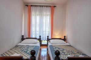 Apartments with parking space Vodice - 21216