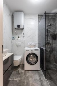 Apartments with parking space Kastel Luksic, Kastela - 20265