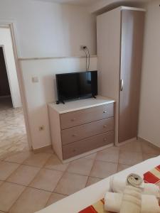 Apartments with parking space Zivogosce - Blato, Makarska - 21271